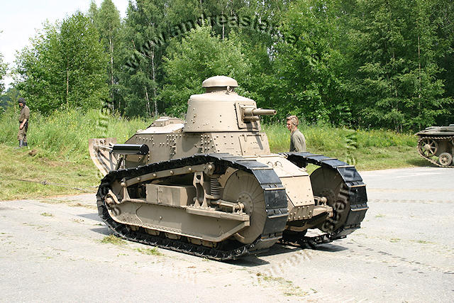Renault FT-17