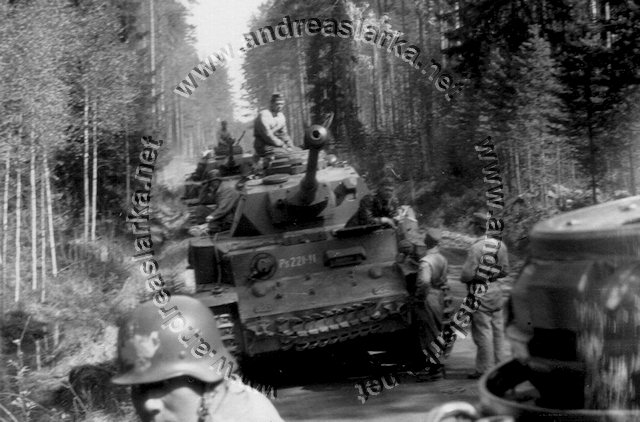 Panzerkampfwagen IV Ausf. J # Ps. 221-11